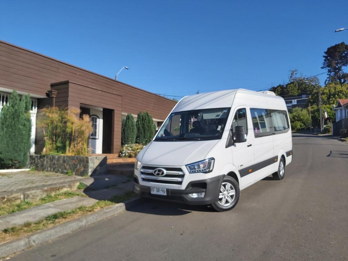 Hotel Butan Coronel エクステリア 写真